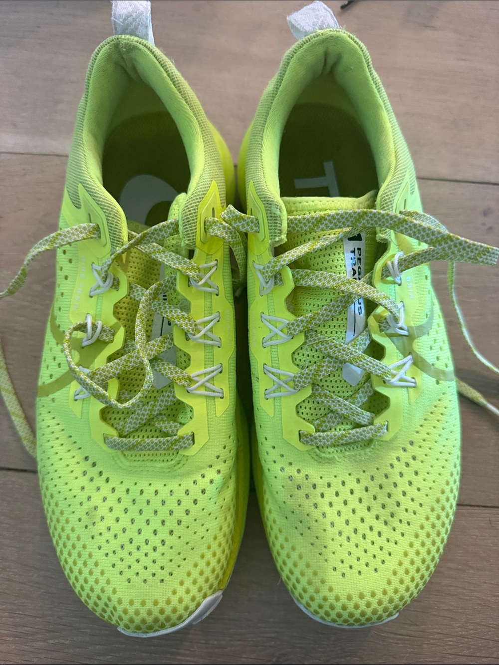 Nike Women’s Neon Yellow Breathable Running Shoes